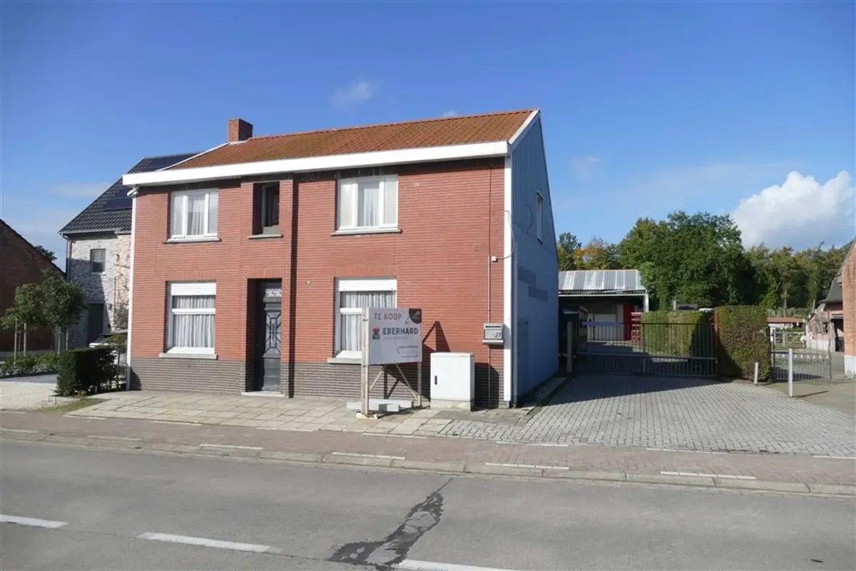 Huis te  koop in Stekene 9190 369000.00€ 6 slaapkamers m² - Zoekertje 562695