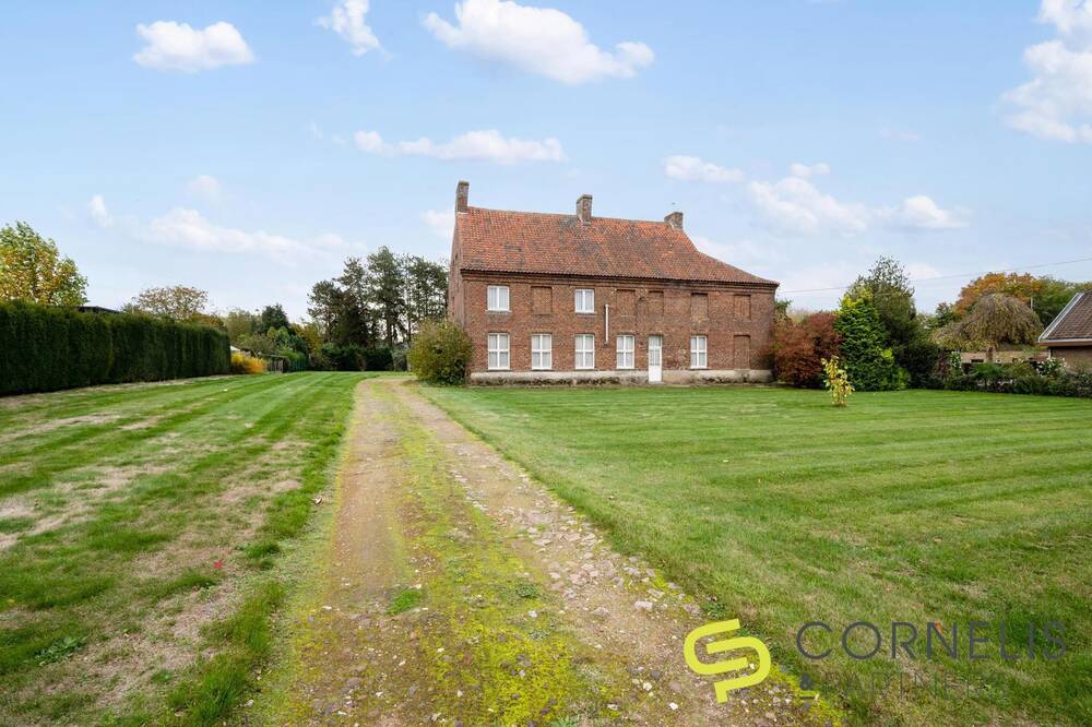 Handelszaak te koop in Merelbeke 9820 598000.00€ slaapkamers 393.00m² - Zoekertje 564042