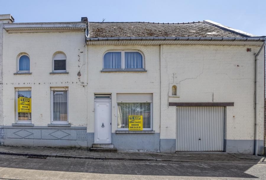Huis te  koop in Appelterre-Eichem 9400 184000.00€ 3 slaapkamers m² - Zoekertje 563888