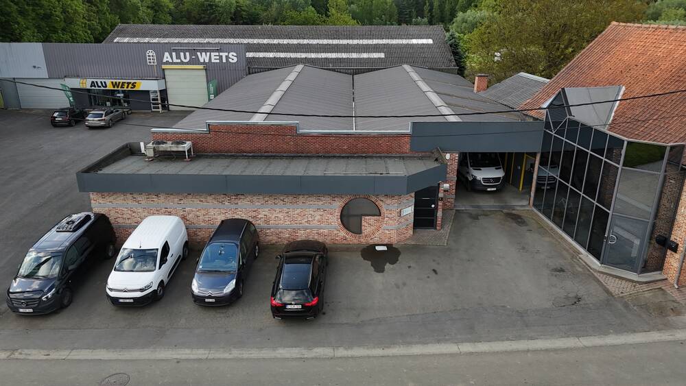 Handelszaak te  huur in Meerbeke 9402 1900.00€  slaapkamers 550.00m² - Zoekertje 564407