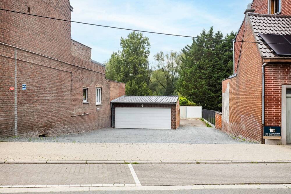 Parking & garage te koop in Geraardsbergen 9500 250000.00€ slaapkamers m² - Zoekertje 564471