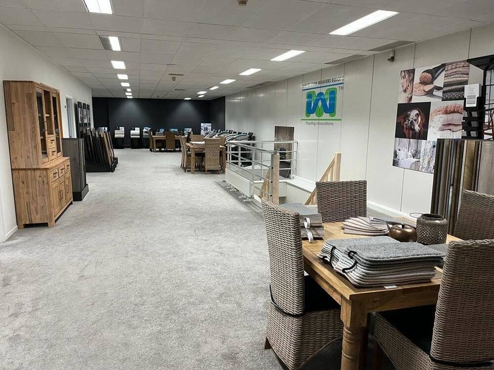 Handelszaak te  huur in Ronse 9600 1400.00€  slaapkamers m² - Zoekertje 565241