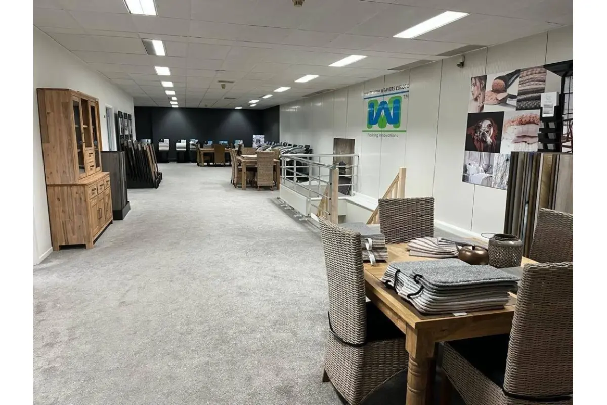 Handelszaak te  huur in Ronse 9600 1400.00€  slaapkamers m² - Zoekertje 565241