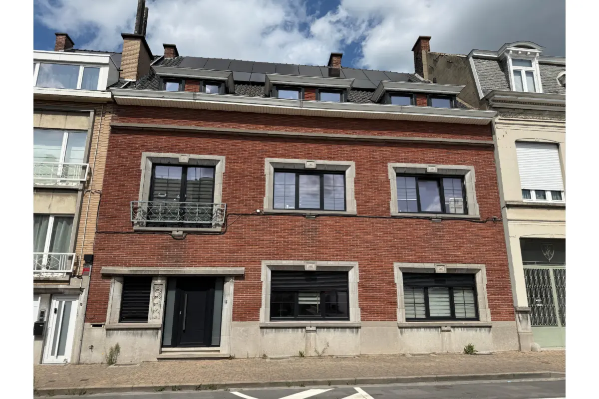 Herenhuis te  koop in Ronse 9600 350000.00€ 7 slaapkamers 420.00m² - Zoekertje 565424