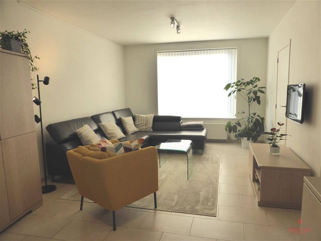 Huis te  huur in Lotenhulle 9880 925.00€ 3 slaapkamers 132.00m² - Zoekertje 565490