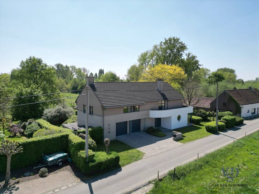 Huis te  koop in Dikkelvenne 9890 869000.00€ 4 slaapkamers 375.00m² - Zoekertje 567436