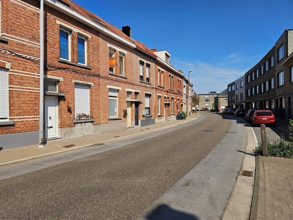 Huis te koop in Sint-Niklaas 9100 259000.00€ 3 slaapkamers 117.00m² - Zoekertje 567147
