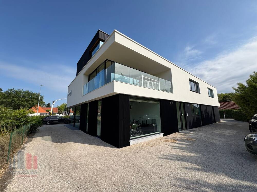 Handelszaak te  huur in Eke 9810 1950.00€  slaapkamers 138.00m² - Zoekertje 567130