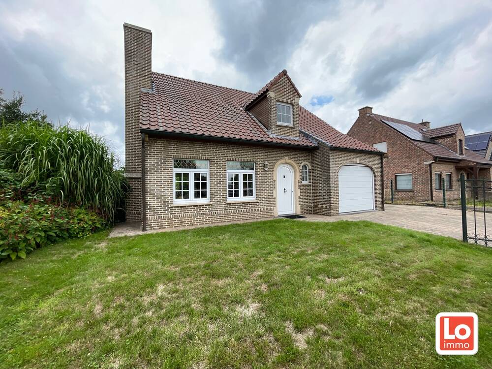 Huis te  huur in Laarne 9270 1330.00€ 3 slaapkamers m² - Zoekertje 567982