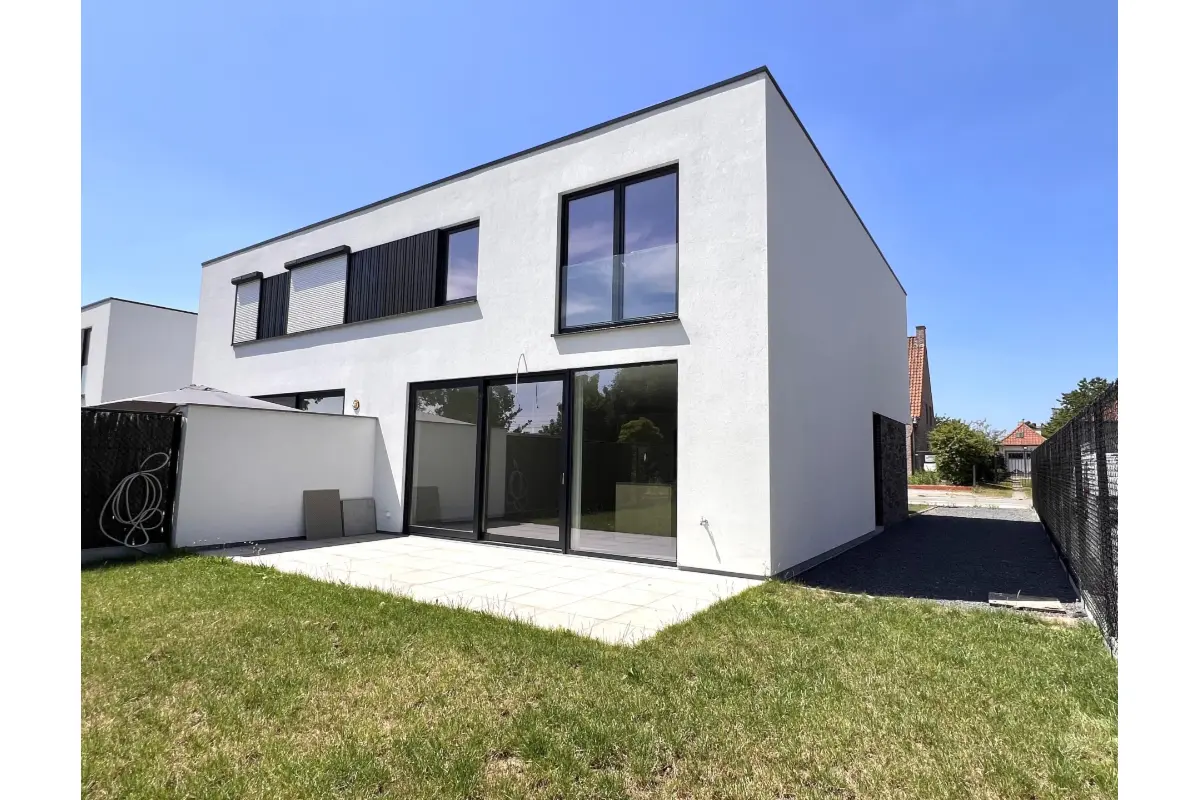 Huis te  koop in Zulte 9870 416500.00€ 3 slaapkamers 170.00m² - Zoekertje 570066