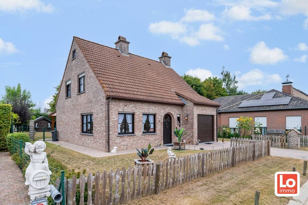 Huis te koop in Sint-Amandsberg 9040 525000.00€ 4 slaapkamers 155.00m² - Zoekertje 569157