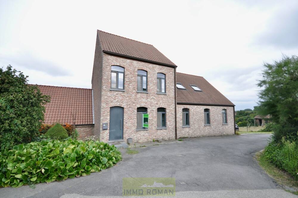 Huis te  huur in Maarkedal 9680 1600.00€ 5 slaapkamers 235.00m² - Zoekertje 569519