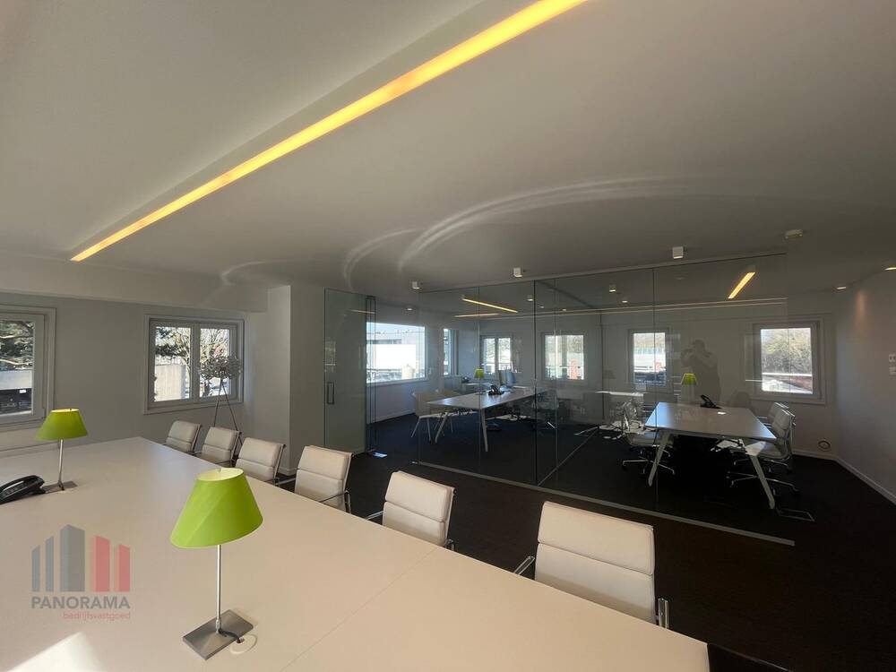Handelszaak te  huur in Sint-Denijs-Westrem 9051 2656.00€  slaapkamers 201.00m² - Zoekertje 569336