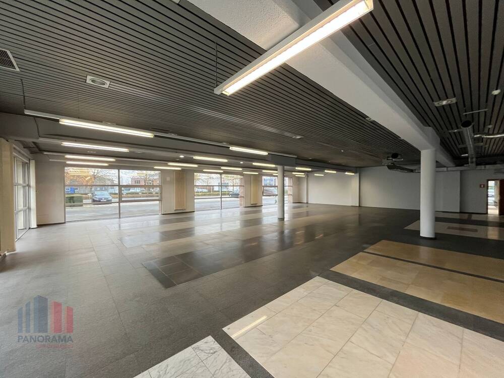 Handelszaak te huur in Deinze 9800 1664.00€ slaapkamers 363.00m² - Zoekertje 570652