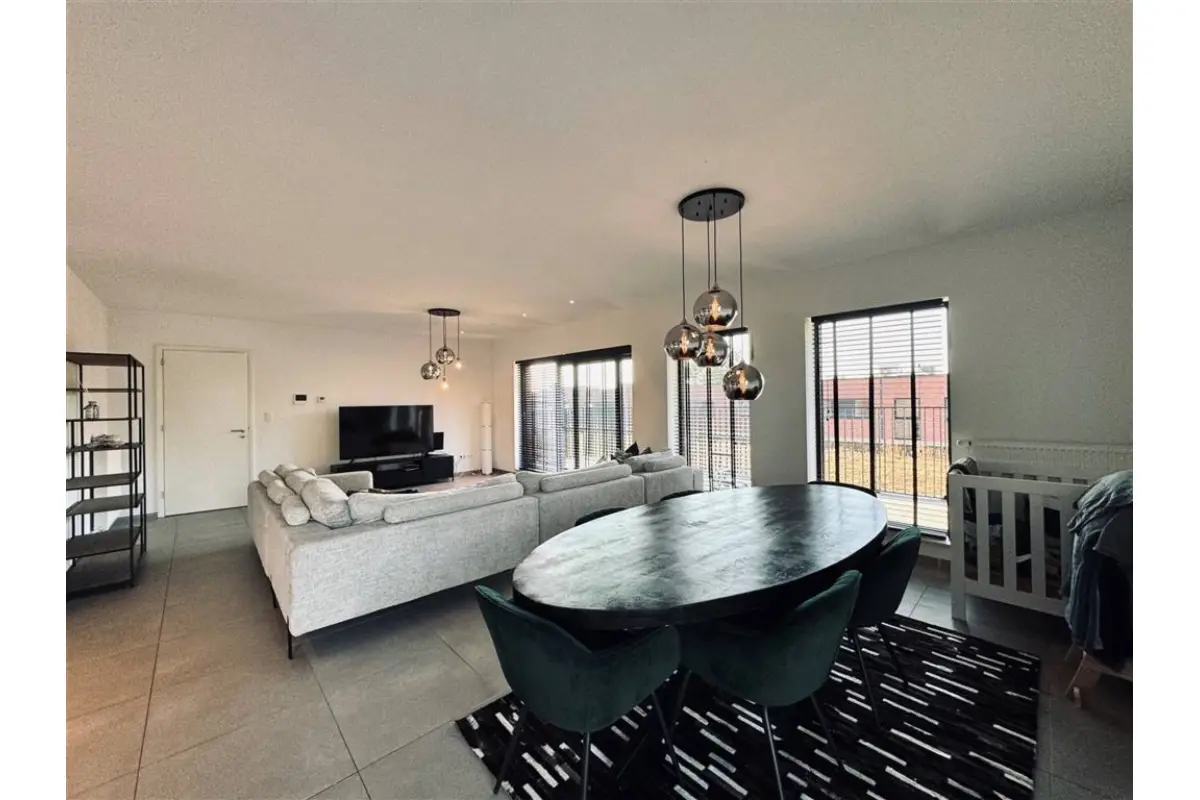 Appartement te  huur in Steendorp 9140 1105.00€ 2 slaapkamers 102.00m² - Zoekertje 571624