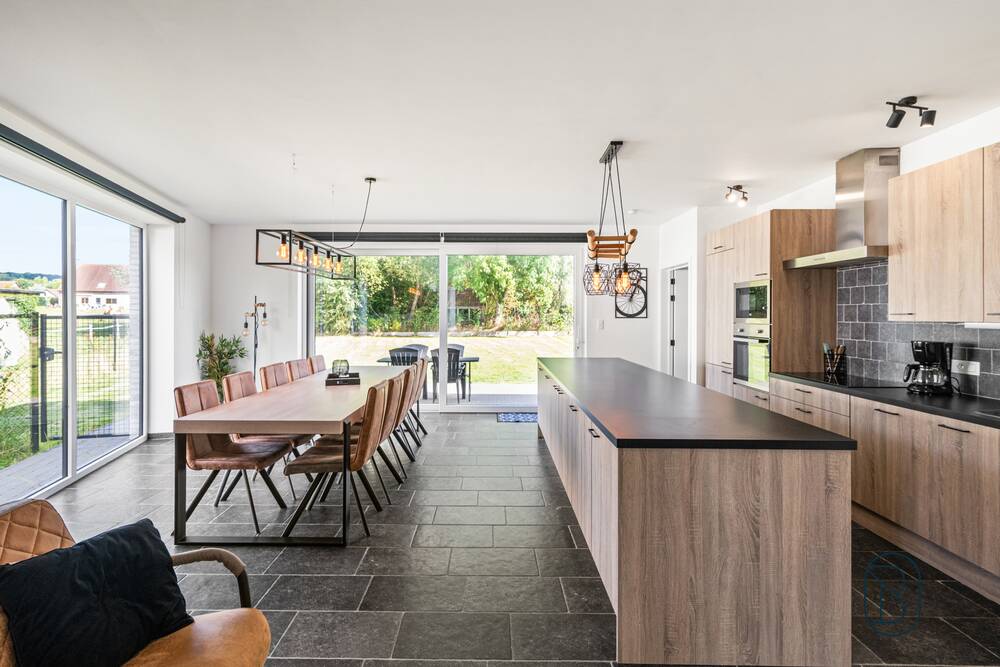 Huis te  koop in Ronse 9600 499000.00€ 4 slaapkamers 240.00m² - Zoekertje 571533