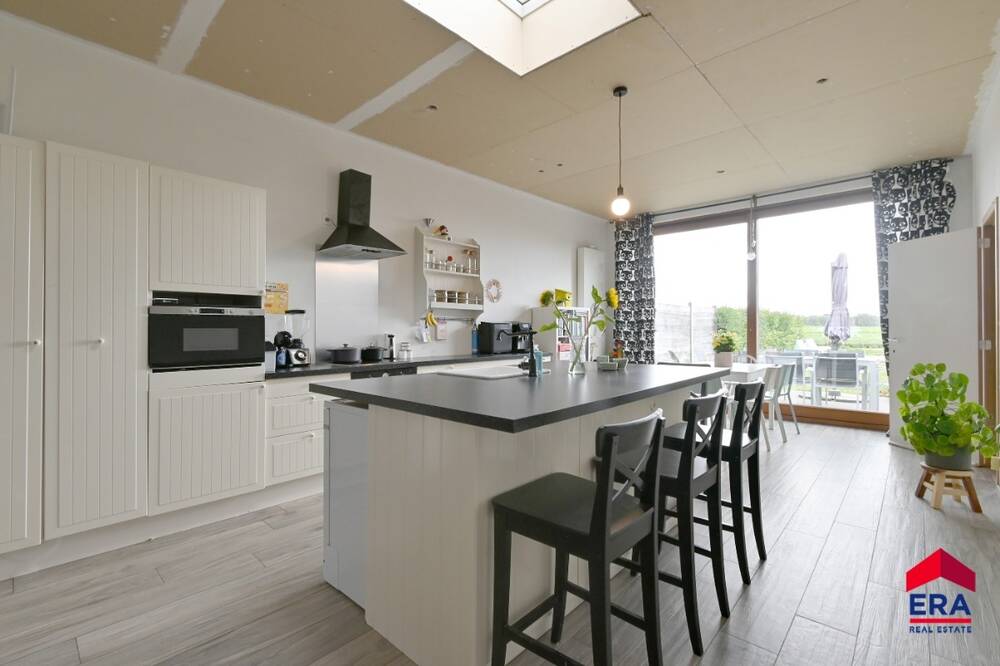 Huis te koop in Waarschoot 9950 349000.00€ 4 slaapkamers 205.00m² - Zoekertje 570956
