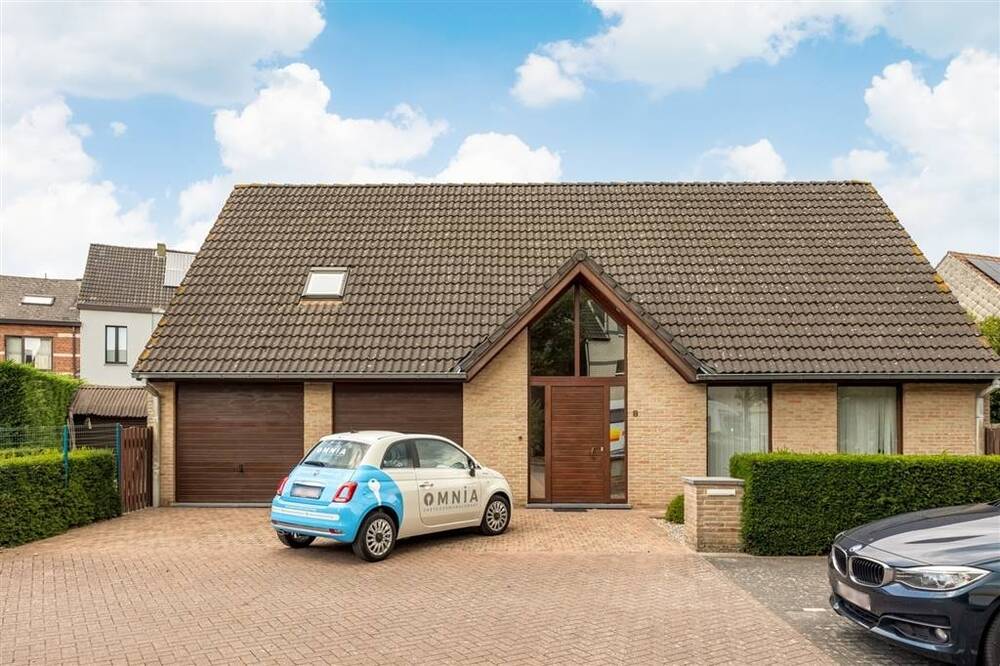 Huis te koop in Dendermonde 9200 449000.00€ 4 slaapkamers 202.00m² - Zoekertje 570744