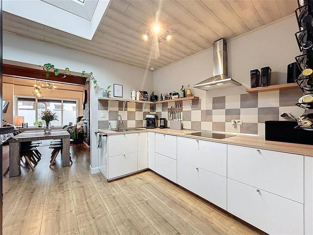 Huis te  koop in De Klinge 9170 310000.00€ 4 slaapkamers 130.00m² - Zoekertje 572097