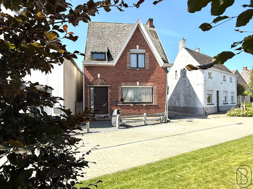 Huis te  koop in Oudenaarde 9700 175000.00€ 2 slaapkamers 150.00m² - Zoekertje 572047