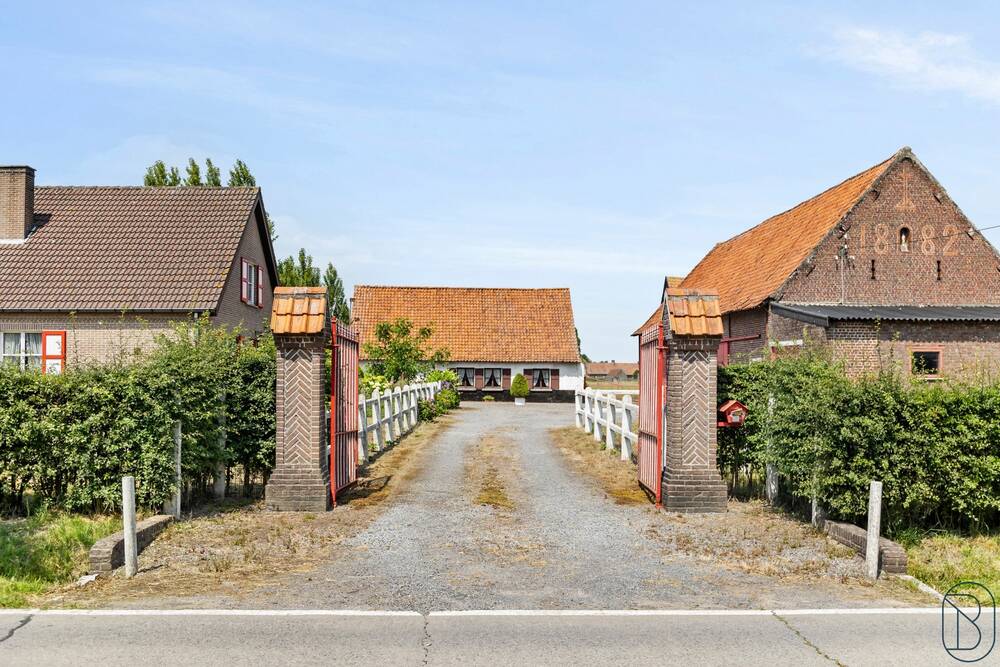 Huis te koop in Hansbeke 9850 895000.00€ 3 slaapkamers 1000.00m² - Zoekertje 574042