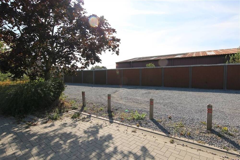 Parking & garage te  huur in Vrasene 9120 70.00€  slaapkamers m² - Zoekertje 598279