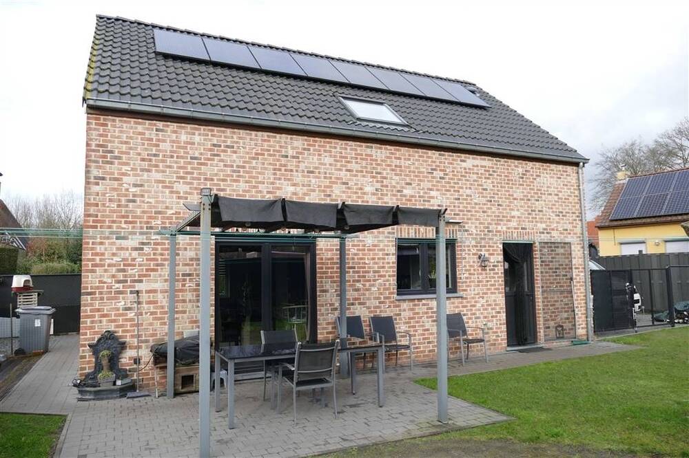 Huis te koop in Stekene 9190 439000.00€ 5 slaapkamers 160.00m² - Zoekertje 574535