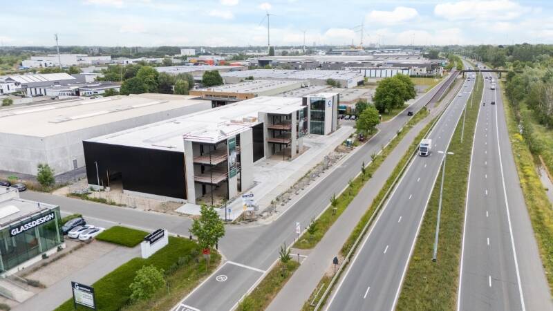 Handelszaak te  koop in Mariakerke 9030 0.00€  slaapkamers m² - Zoekertje 574515