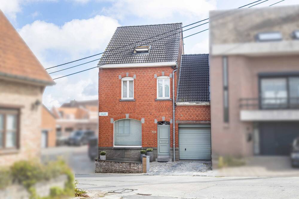 Huis te  koop in Pollare 9401 325000.00€ 3 slaapkamers 208.00m² - Zoekertje 574339