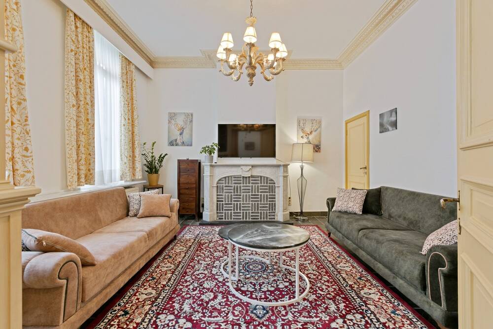 Huis te koop in Sint-Niklaas 9100 419000.00€ 6 slaapkamers 580.00m² - Zoekertje 575638