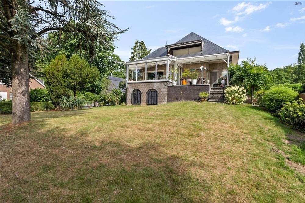 Huis te koop in Berlare 9290 650000.00€ 4 slaapkamers 398.00m² - Zoekertje 575405