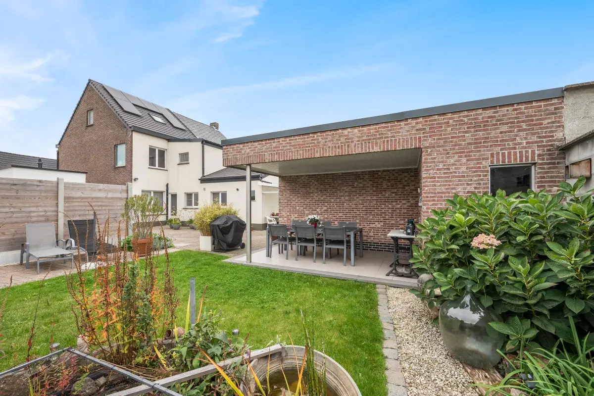 Huis te  koop in Berlare 9290 349000.00€ 4 slaapkamers 145.00m² - Zoekertje 576004