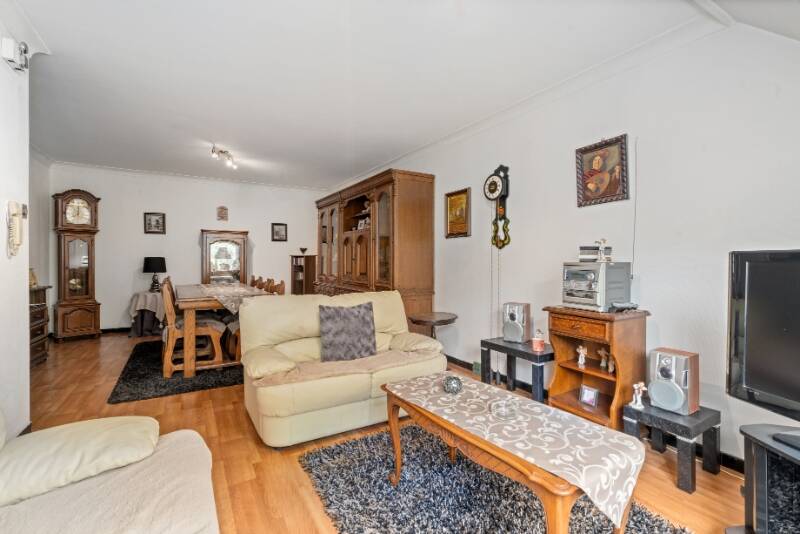 Appartement te koop in Lokeren 9160 130000.00€ 2 slaapkamers m² - Zoekertje 576839