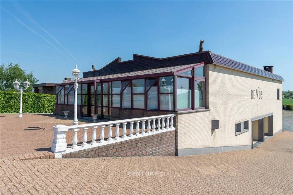 Handelszaak te koop in Ninove 9400 775000.00€ 3 slaapkamers 620.00m² - Zoekertje 576853
