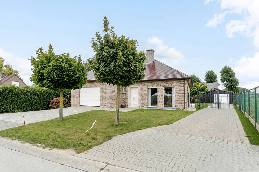 Huis te koop in Kruishoutem 9770 570000.00€ 3 slaapkamers 220.00m² - Zoekertje 577888