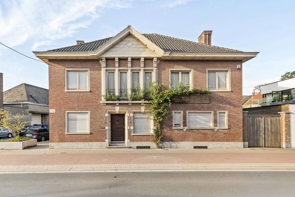 Huis te  koop in Oudenaarde 9700 550000.00€ 6 slaapkamers 450.00m² - Zoekertje 577950