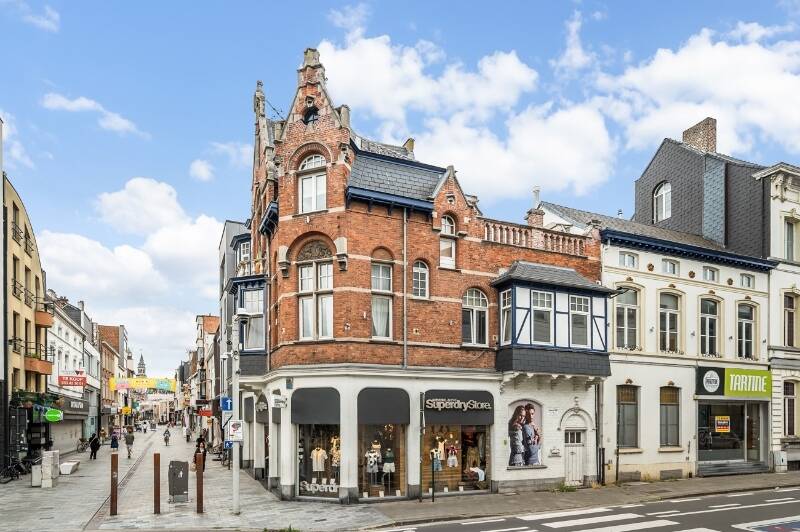 Handelszaak te huur in Aalst 9300 3800.00€ slaapkamers 160.00m² - Zoekertje 578160