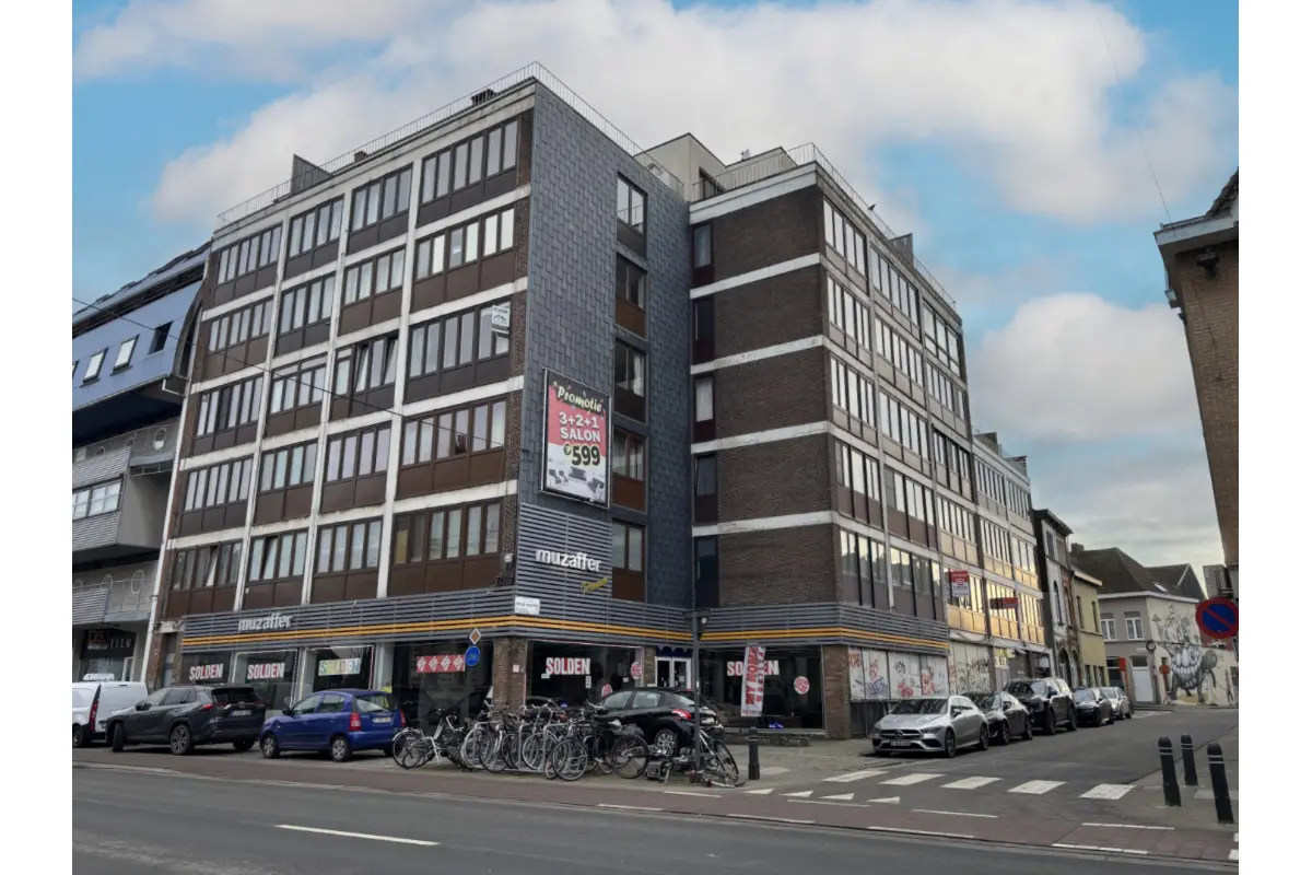 Appartement te  koop in Sint-Amandsberg 9040 99000.00€ 1 slaapkamers 37.00m² - Zoekertje 579308