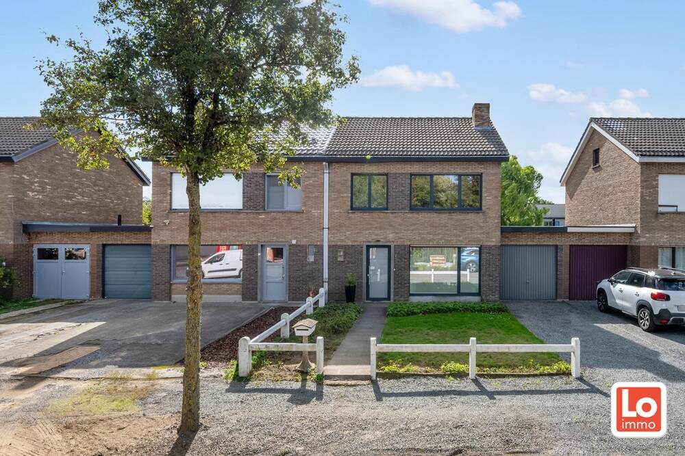 Huis te  koop in Lochristi 9080 320000.00€ 3 slaapkamers 120.00m² - Zoekertje 582419