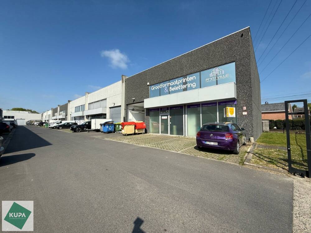 Handelszaak te  huur in Destelbergen 9070 1995.00€  slaapkamers 275.00m² - Zoekertje 581143