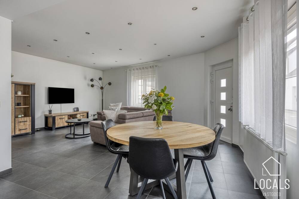 Huis te koop in Denderleeuw 9470 325000.00€ 3 slaapkamers 145.00m² - Zoekertje 581603