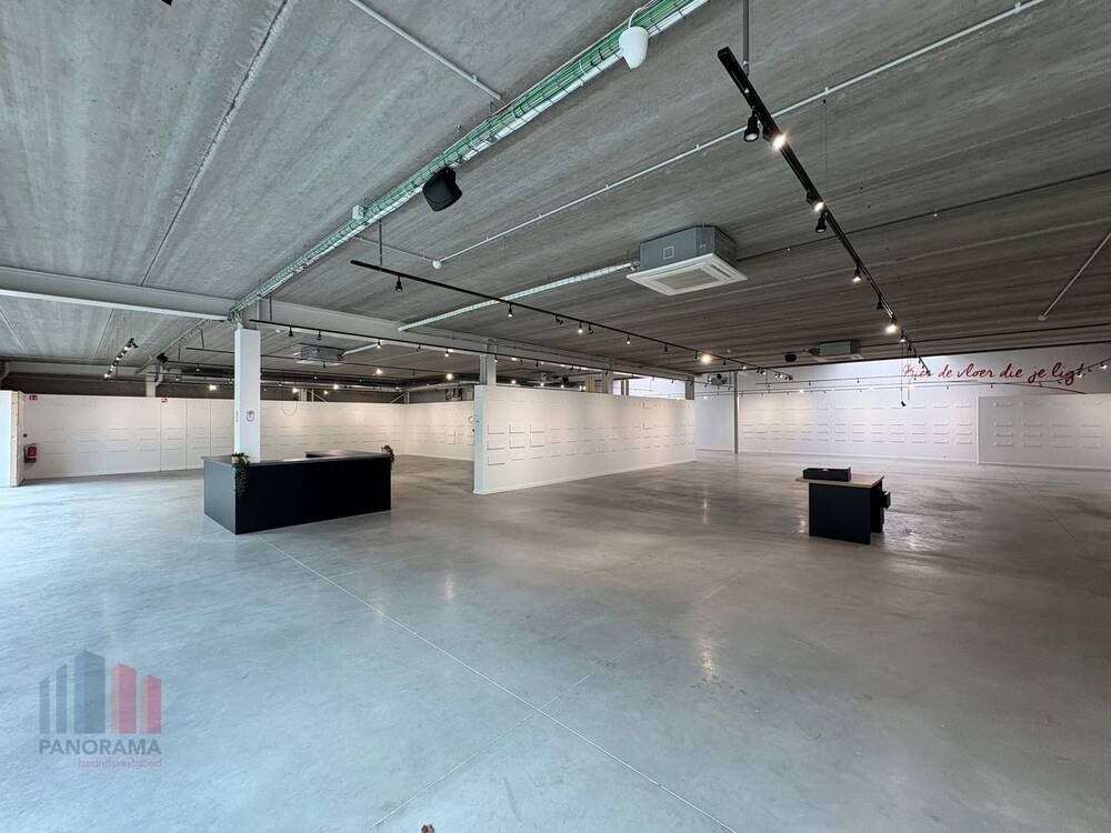 Handelszaak te huur in Lochristi 9080 8800.00€ slaapkamers 768.00m² - Zoekertje 583006