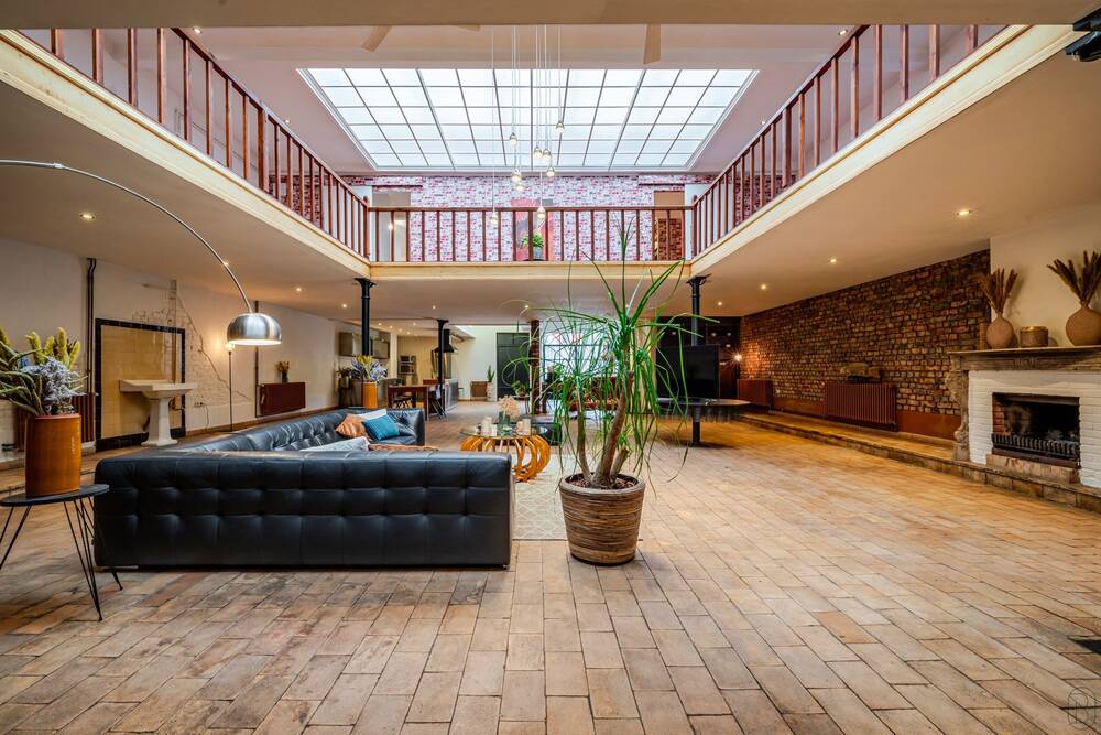 Mixgebouw te  koop in Ronse 9600 669000.00€  slaapkamers 1000.00m² - Zoekertje 583284