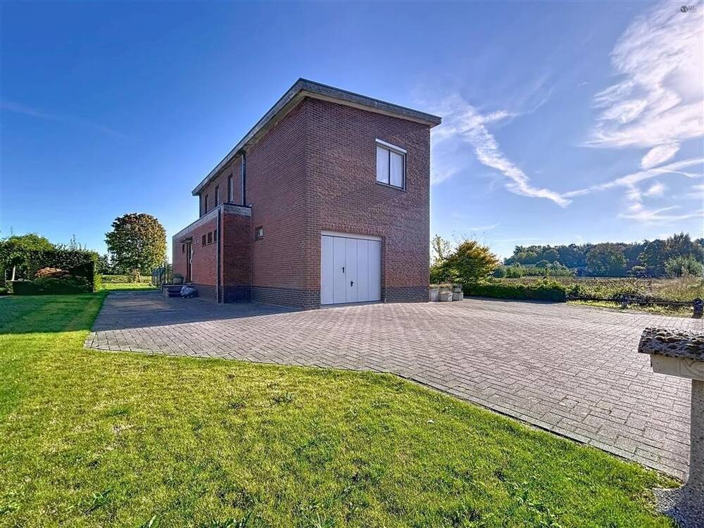 Huis te  koop in Sint-Pauwels 9170 370000.00€ 4 slaapkamers 214.00m² - Zoekertje 586627