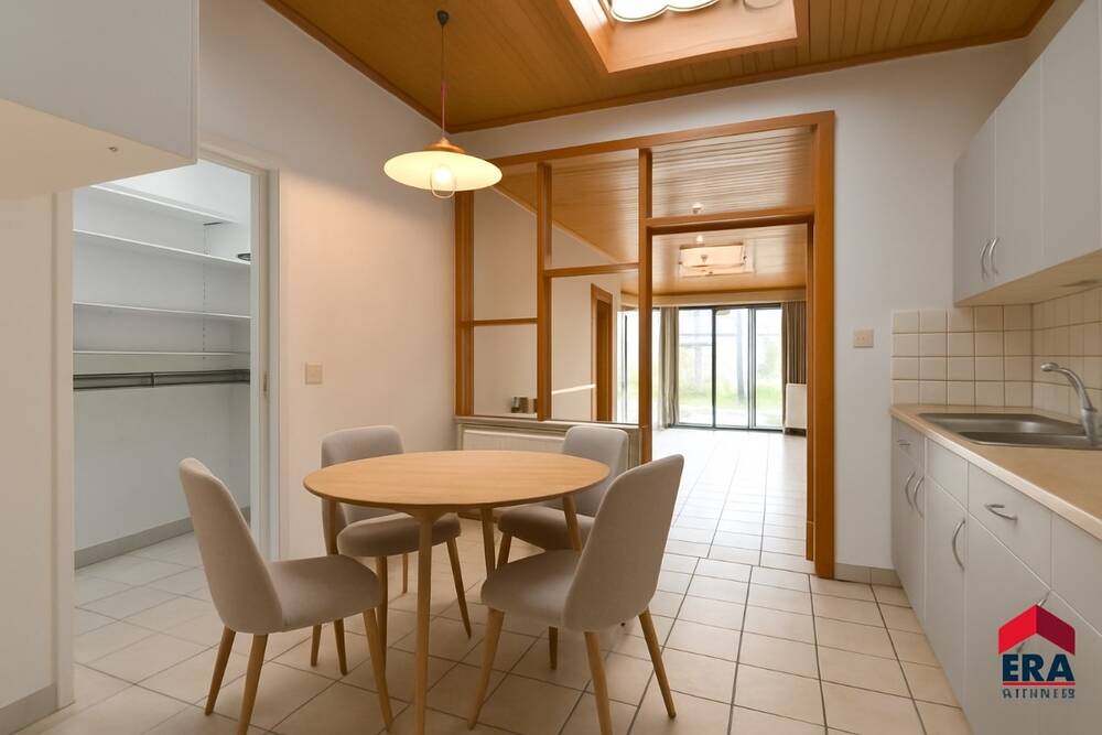 Huis te koop in Eeklo 9900 259000.00€ 4 slaapkamers 150.00m² - Zoekertje 586076