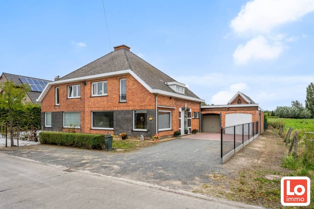 Huis te  koop in Lochristi 9080 425000.00€ 3 slaapkamers 248.00m² - Zoekertje 586782