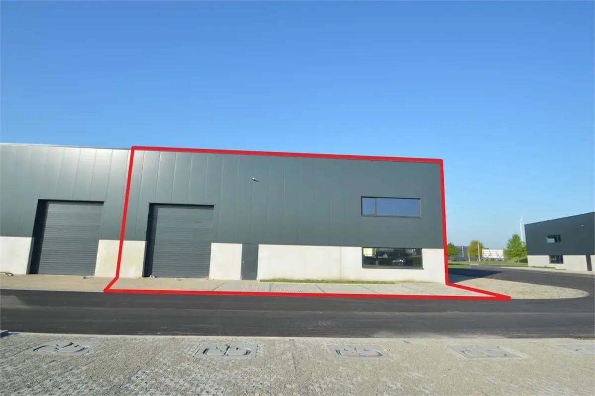 Handelszaak te  koop in Evergem 9940 775000.00€  slaapkamers m² - Zoekertje 586726