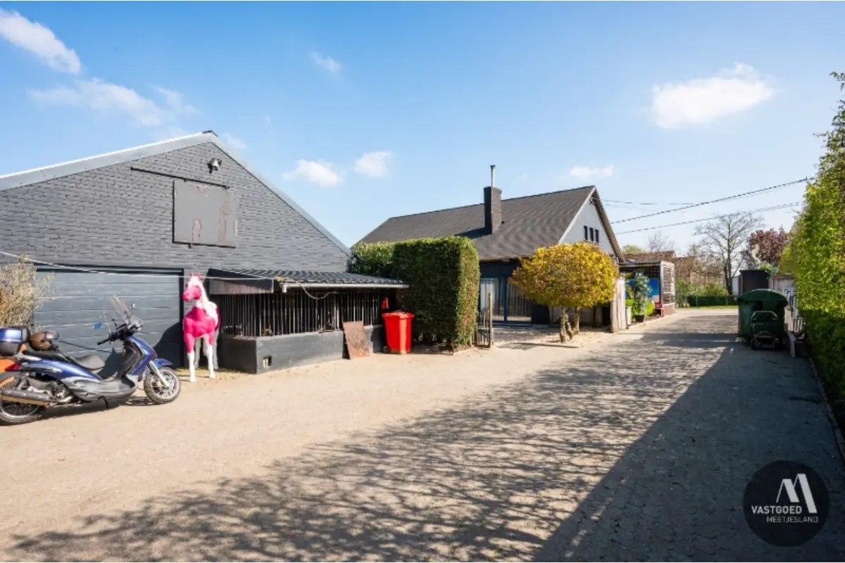 Huis te  koop in Adegem 9991 630000.00€ 3 slaapkamers 310.00m² - Zoekertje 586887