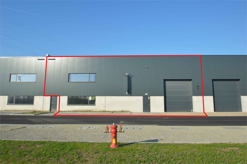 Handelszaak te koop in Evergem 9940 830000.00€ slaapkamers m² - Zoekertje 586725