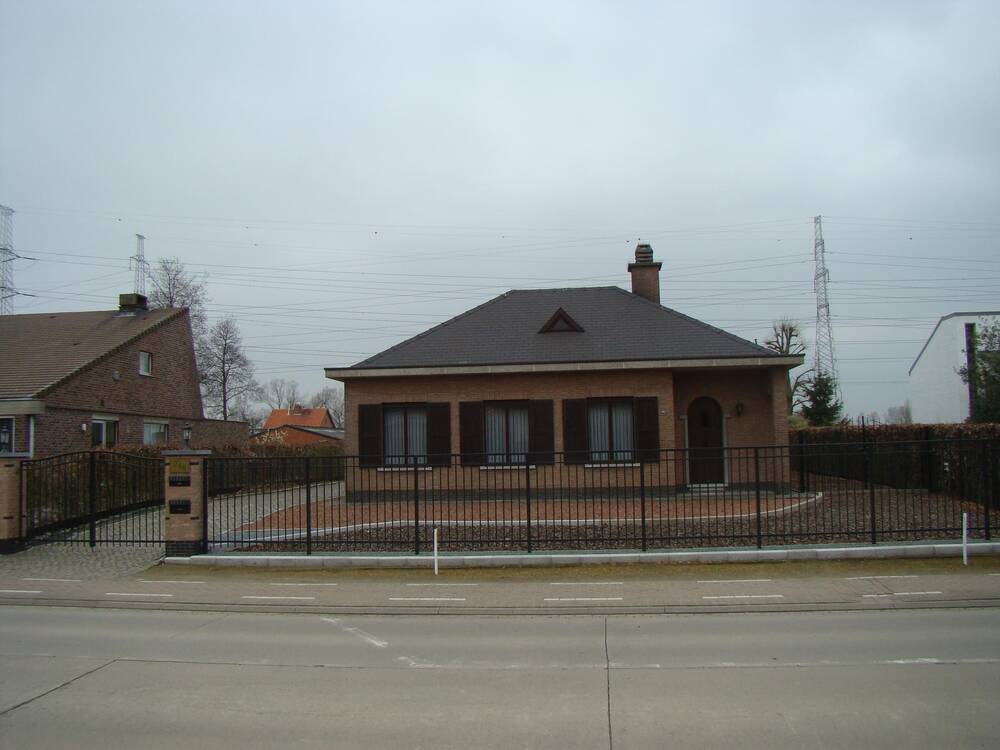 Villa te  koop in Beveren-Waas 9120 595000.00€ 3 slaapkamers 242.00m² - Zoekertje 588403